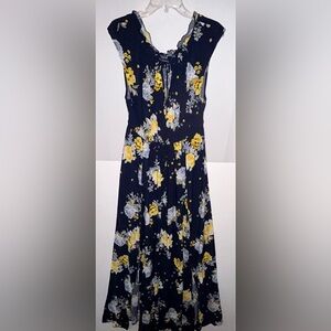 TORRID womens Maxi‎ Challis Tie Front navy blue yellow floral dress size 00